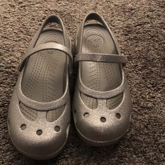 crocs women's shayna mary jane shoe